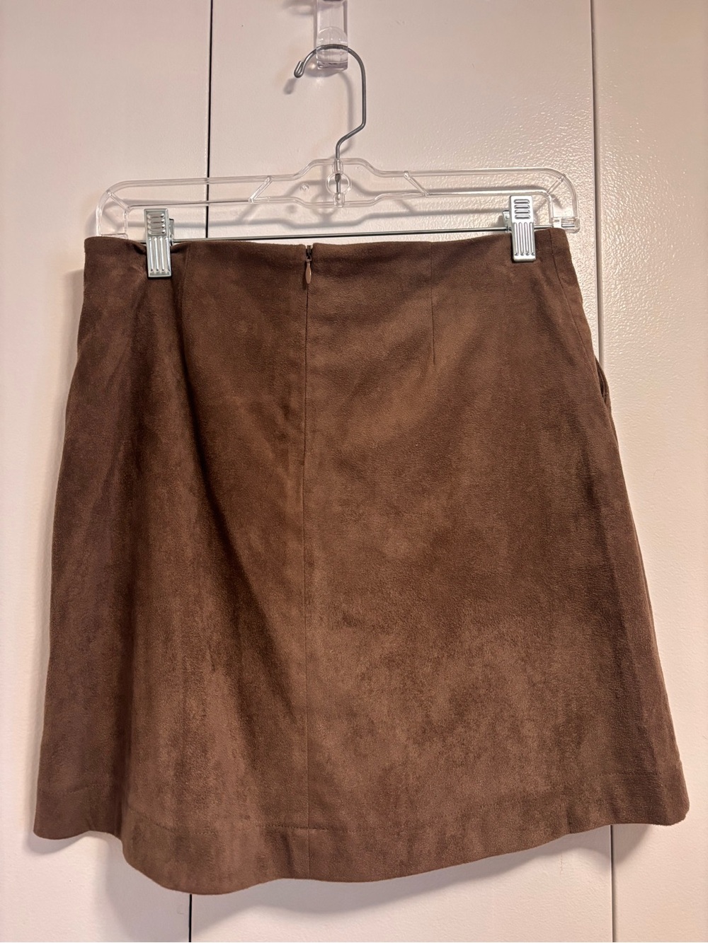 Cupcakes & Cashmere brown mini skirt - Picture 2 of 3